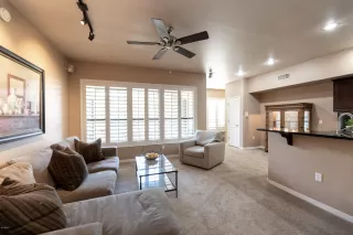 Photo #5: 6084448 Listing