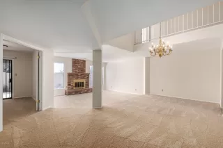 Photo #3: 6084500 Listing