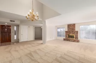 Photo #4: 6084500 Listing