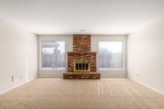 Photo #5: 6084500 Listing