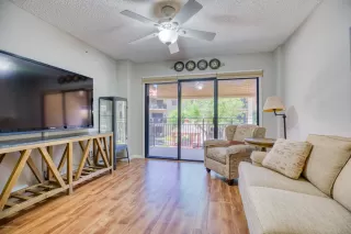 Photo #4: 6084527 Listing 