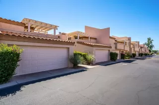 Photo #1: 6084565 Listing