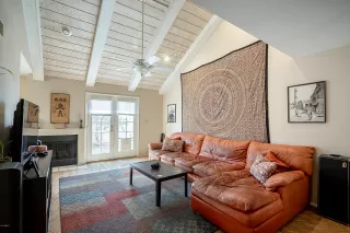 Photo #5: 6084565 Listing