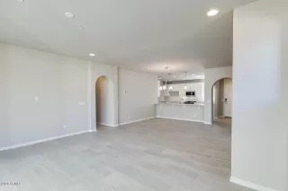 Photo #5: 6085110 Listing 