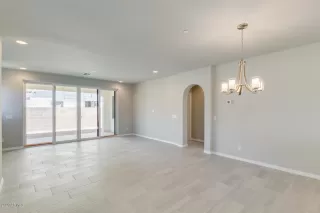 Photo #6: 6085110 Listing 