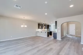 Photo #5: 6085111 Listing 