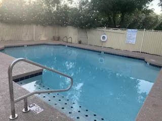 Photo #2: 6085443 Listing