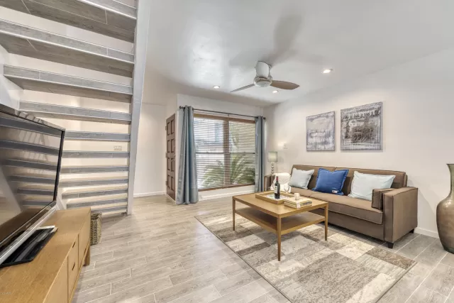 MLS: 6085489 Condo For Sale
