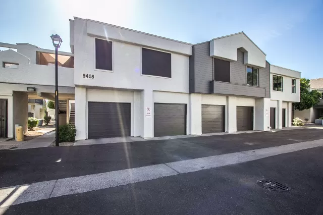 MLS: 6085548 Condo For Sale