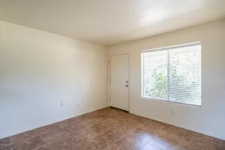 Photo #3: 6085822 Listing 