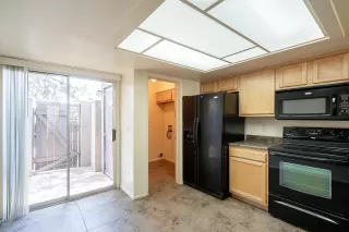 Photo #6: 6085822 Listing 