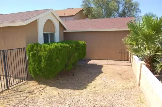 Photo #4: 6085902 Listing