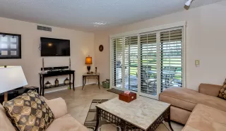 Photo #1: 6086158 Listing 