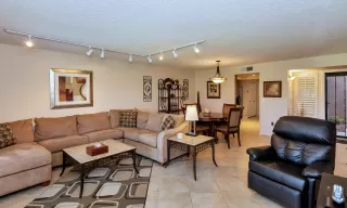 Photo #2: 6086158 Listing 