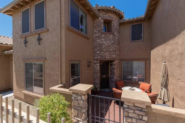 MLS: 6086591 Condo For Sale