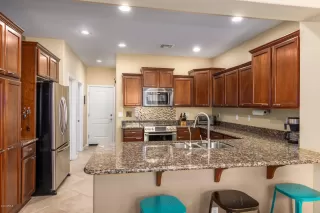 Photo #3: 6086591 Listing
