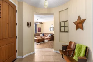 Photo #6: 6086591 Listing