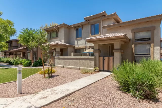 MLS: 6086606 Condo For Sale