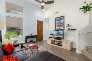 Photo #3: 6086606 Listing