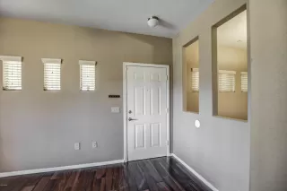 Photo #4: 6086670 Listing