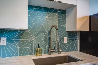 Photo #5: 6086675 Listing