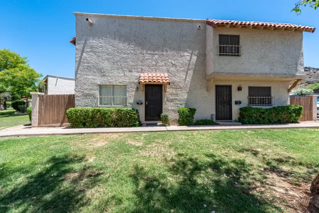 MLS: 6086685 Condo For Sale