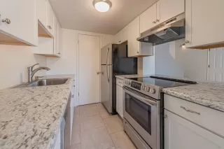 Photo #5: 6086685 Listing