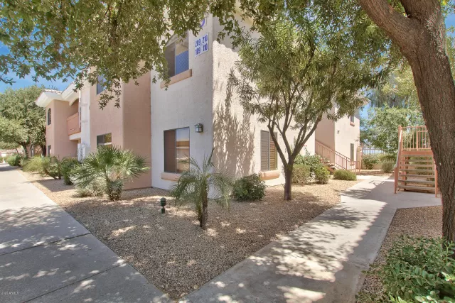 MLS: 6086894 Condo For Sale