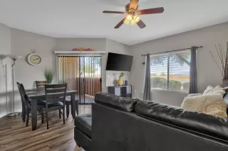 Photo #4: 6086894 Listing