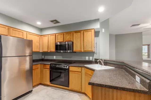 MLS: 6086923 Condo For Sale