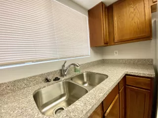 Photo #5: 6086933 Listing 