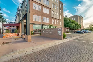 Photo #5: 6087132 Listing 