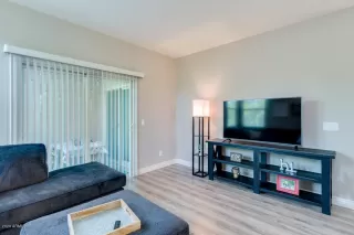 Photo #6: 6087687 Listing 