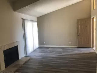 Photo #3: 6087730 Listing