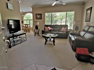 Photo #4: 6087803 Listing