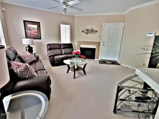 Photo #6: 6087803 Listing