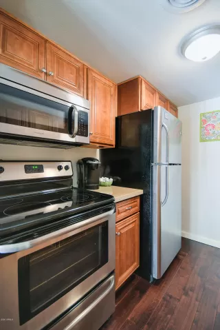 Photo #2: 6088206 Listing 