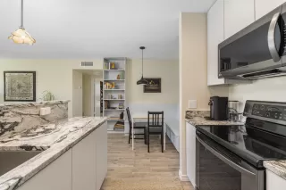 Photo #4: 6088442 Listing