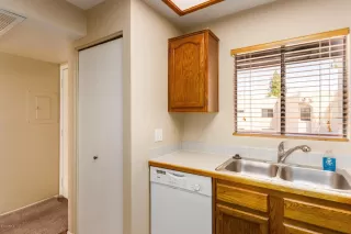 Photo #5: 6088498 Listing 