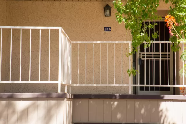 MLS: 6088556 Condo For Sale