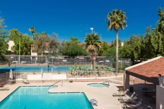 Photo #5: 6088556 Listing 