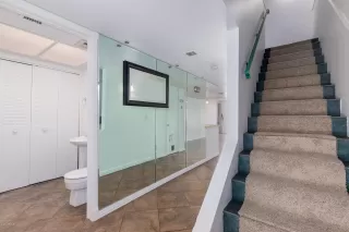 Photo #2: 6088611 Listing