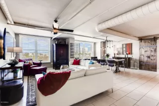 Photo #1: 6088623 Listing 