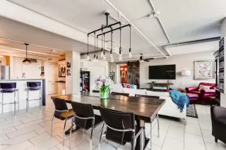 Photo #5: 6088623 Listing 