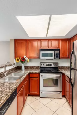 Photo #3: 6088645 Listing 