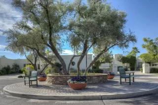 Photo #3: 6088669 Listing