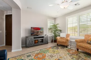 Photo #3: 6088688 Listing