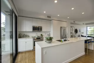 Photo #4: 6088738 Listing 