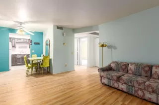 Photo #4: 6089213 Listing 