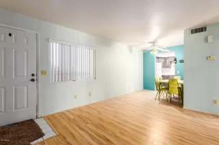 Photo #5: 6089213 Listing 